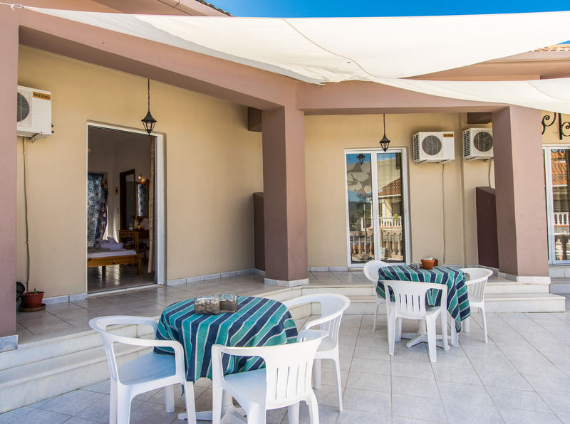 Zante Nest Studios & Apartments アリカナス エクステリア 写真